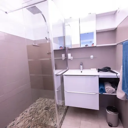 Holidays In Cannes - 2p - Wifi - Clim - Parking Apartment *